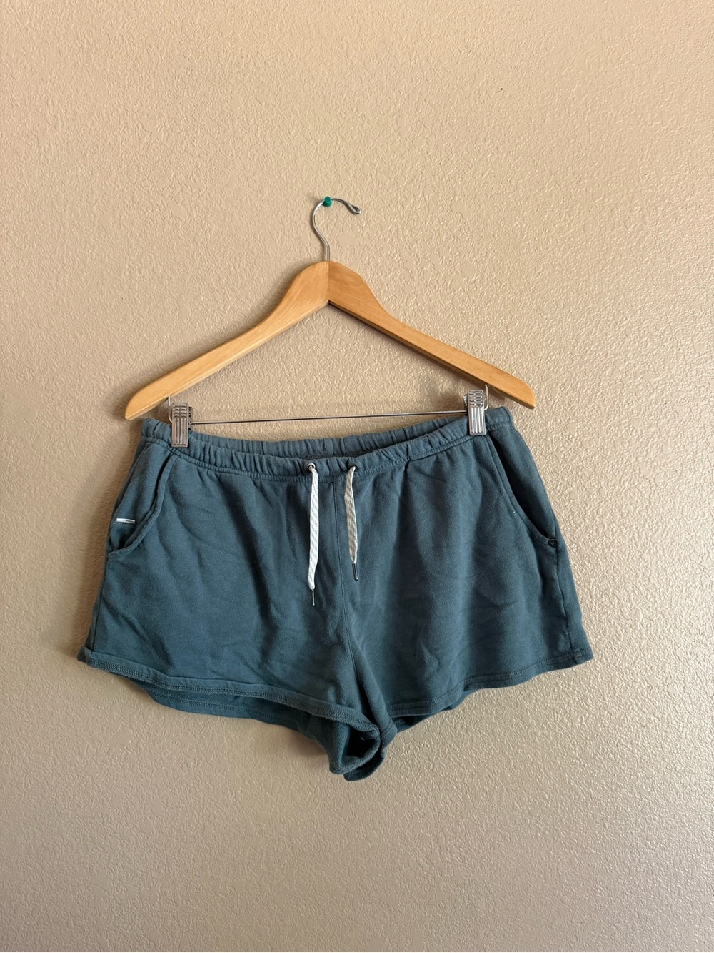 Vuori Sunnyside Shorts 2"